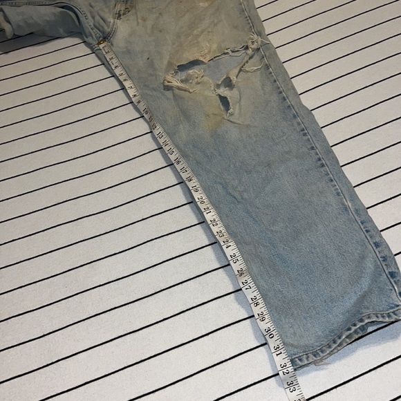 Vintage Levi’s 550 Thrashed Denim Jeans Size 40x32 - Picture 12 of 16